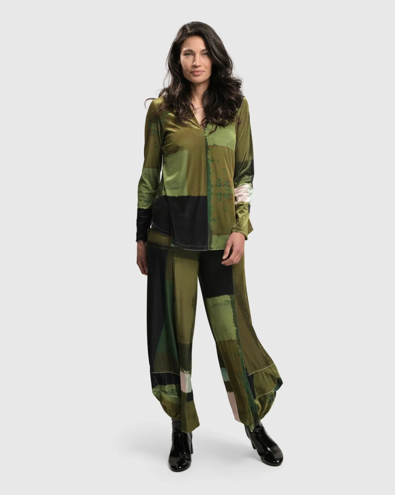 Women Alembika Tops & Tunics<Al Fresco V Neck Pullover, Olive