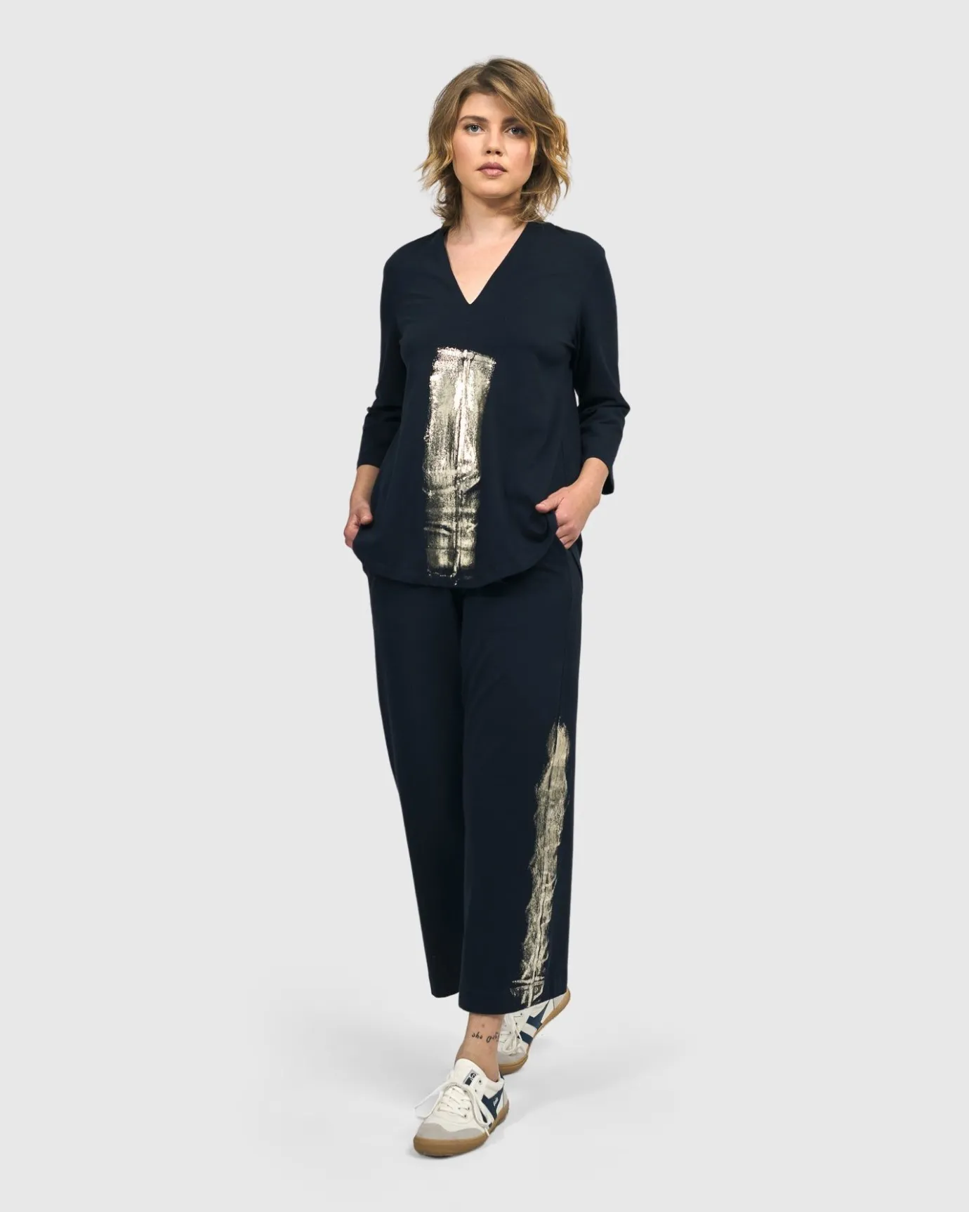 Women Alembika Plus<Alaska V-Neck Top, Navy