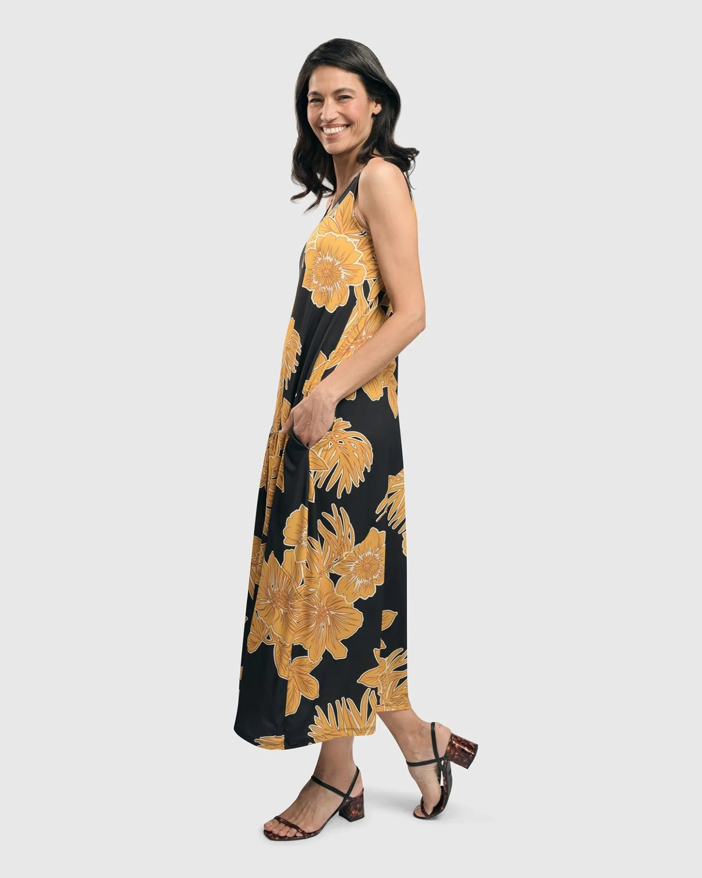 Women Alembika Dresses<Aloha Sleeveless Maxi Dress, Gold
