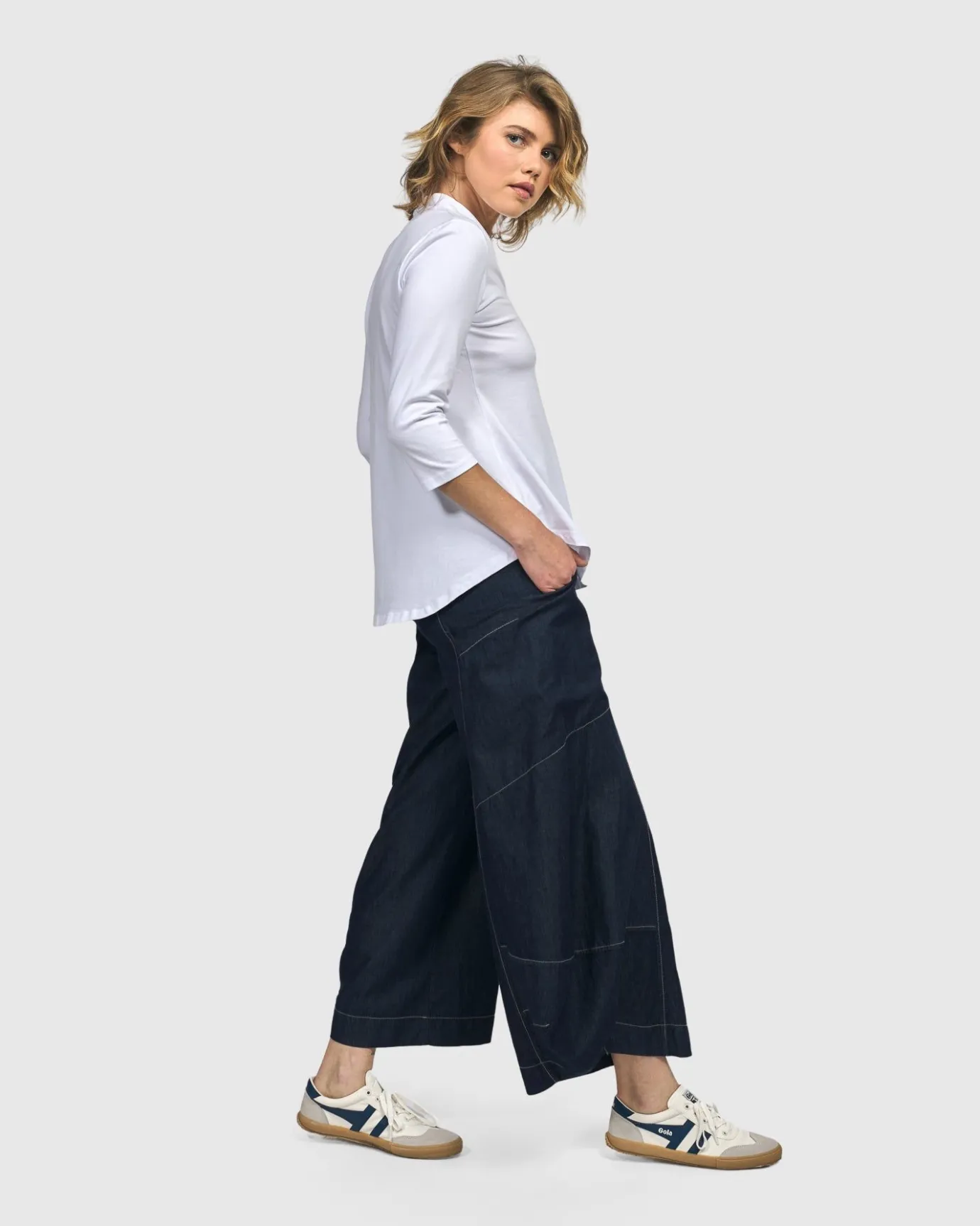 Women Alembika Tops & Tunics<Anchorage V-Neck Top, White