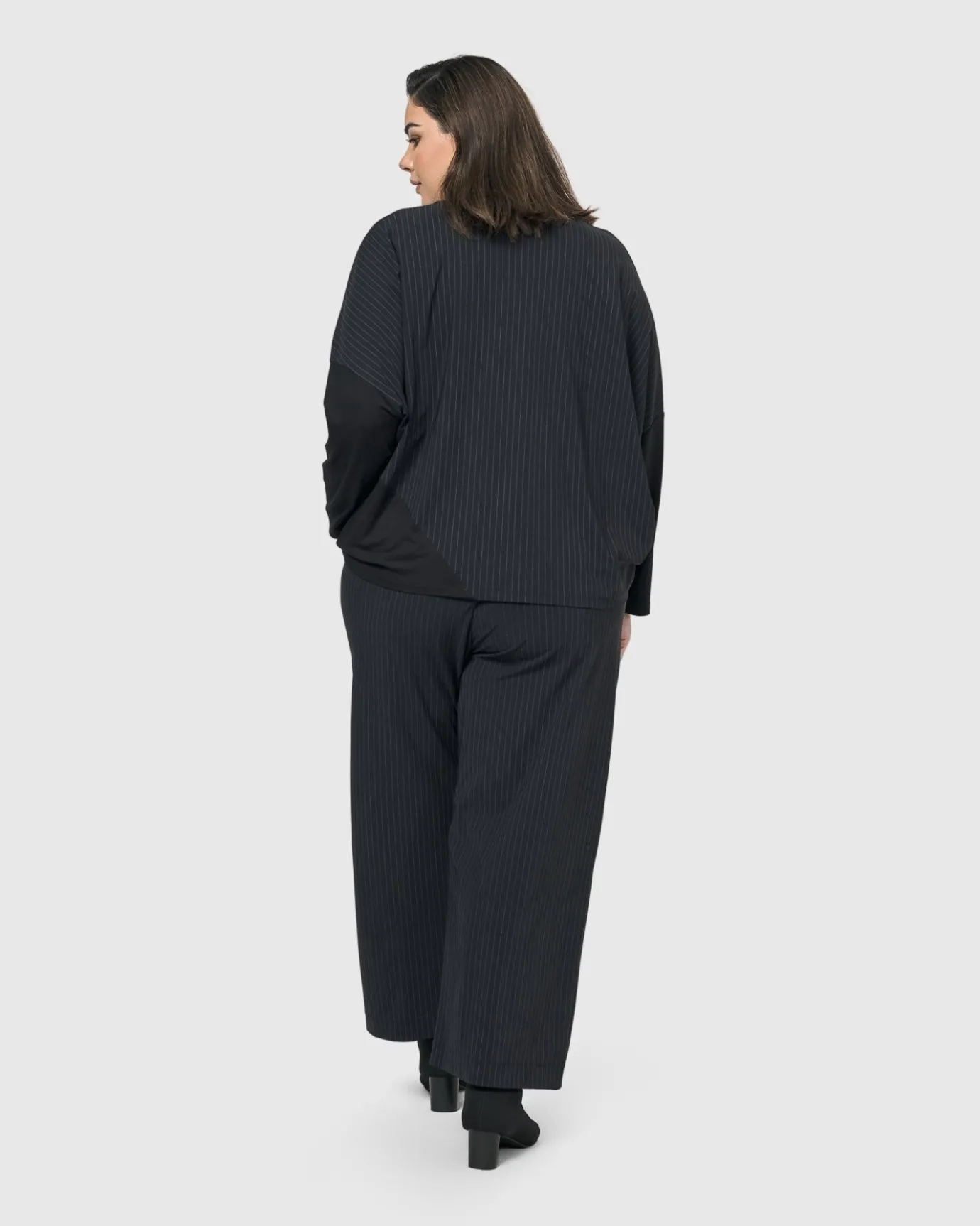 Women Alembika Plus<Audrey Relaxed Top, Pinstripes
