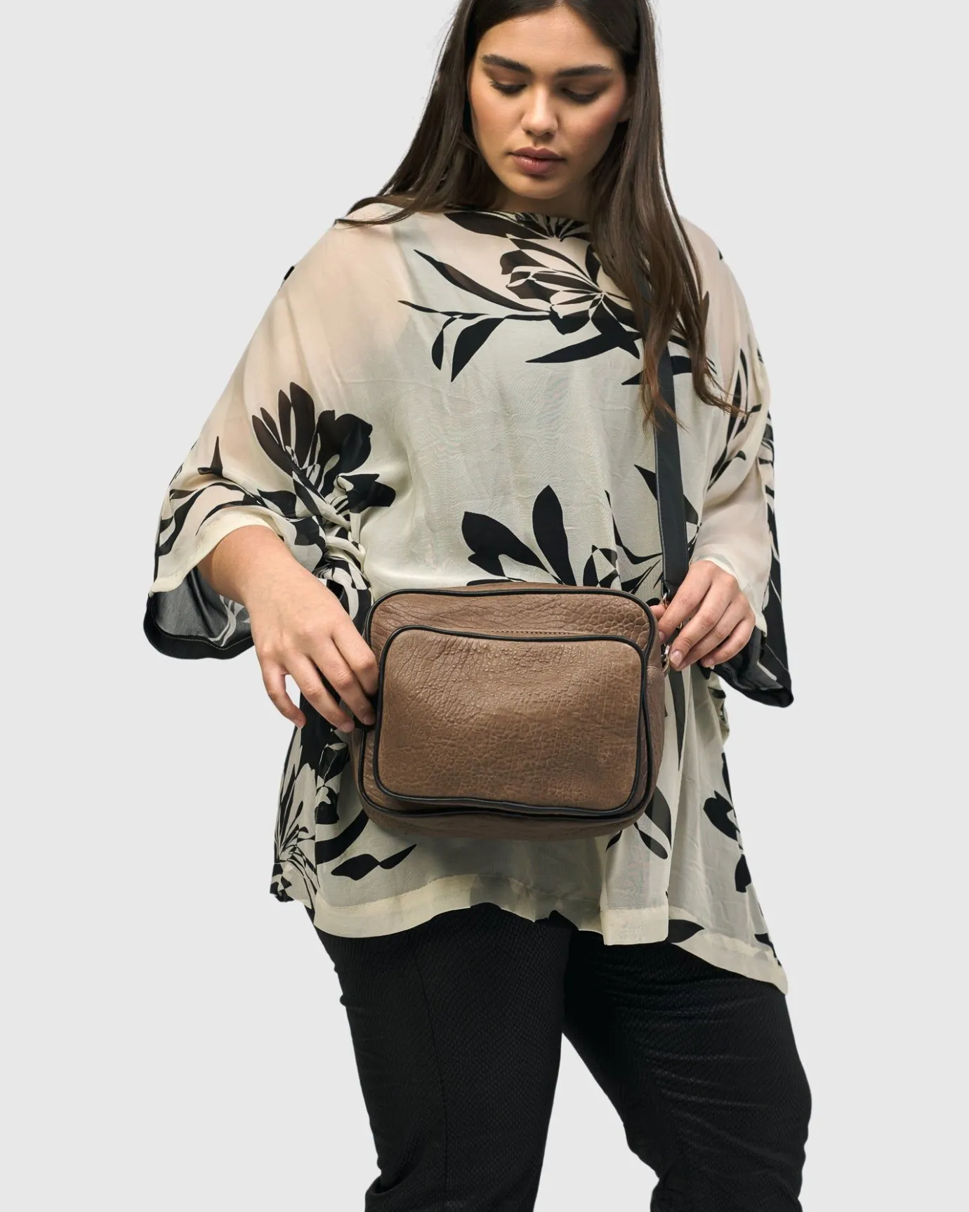Women Alembika Accessories<Carryall Camera Bag, Wood