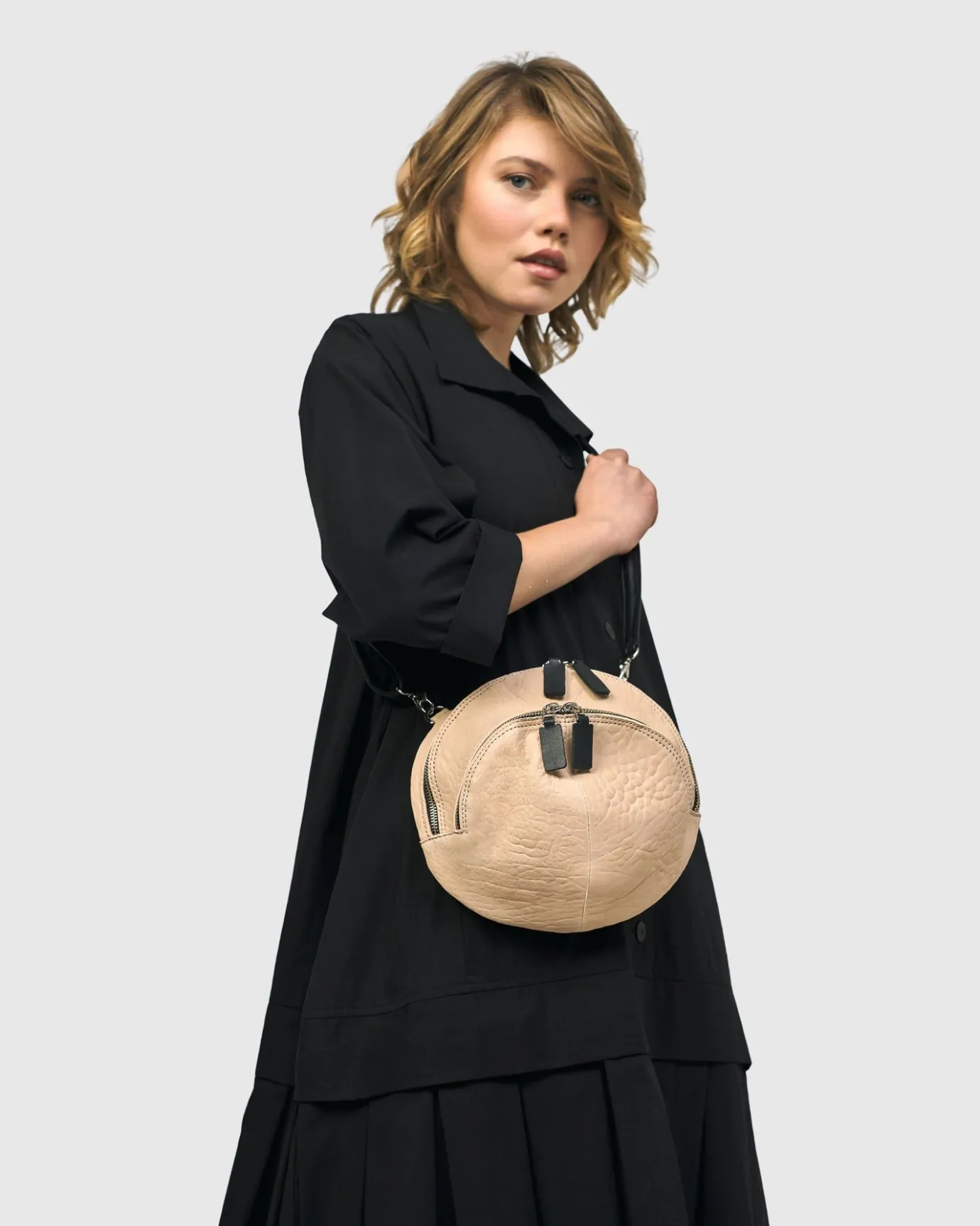 Women Alembika Accessories<Circle Canteen Bag, Nude