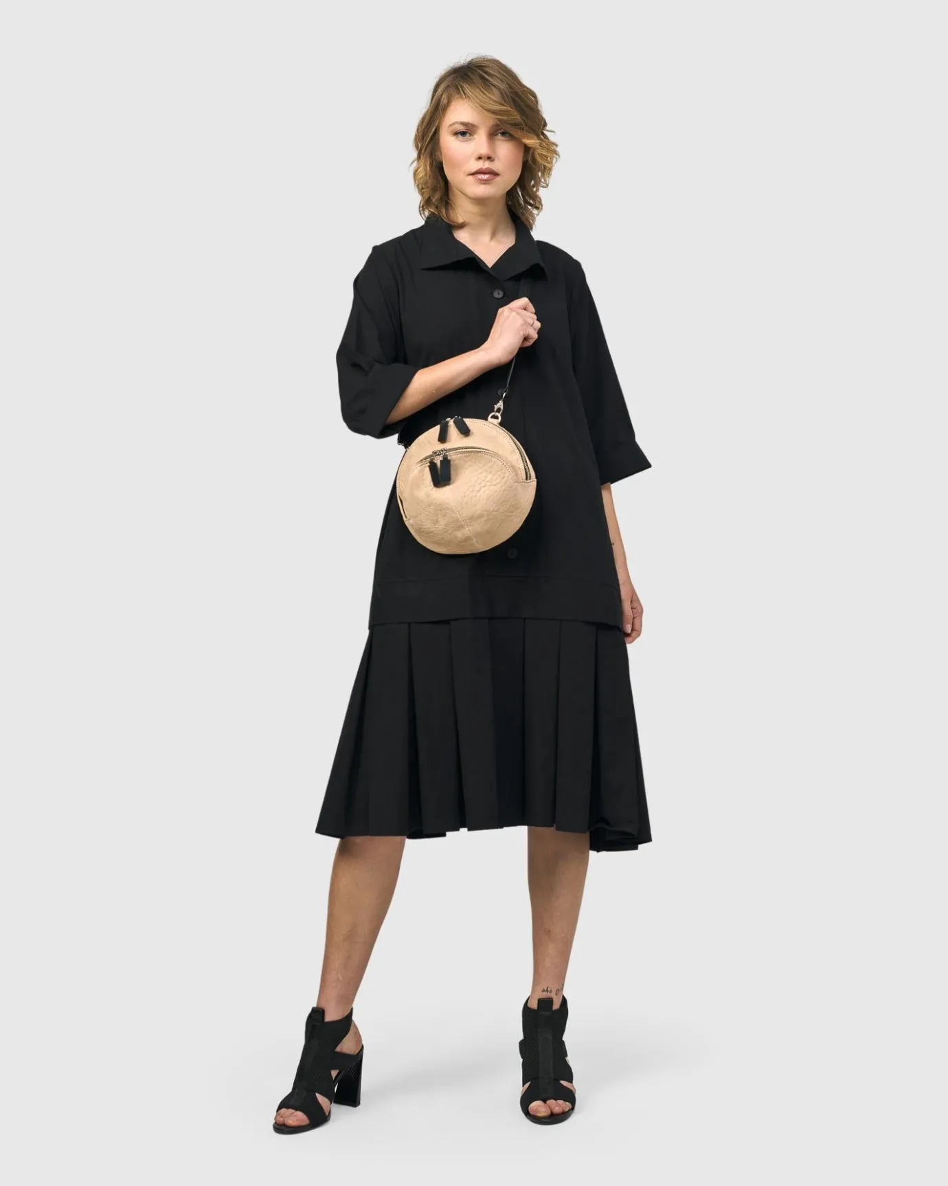 Women Alembika Accessories<Circle Canteen Bag, Nude