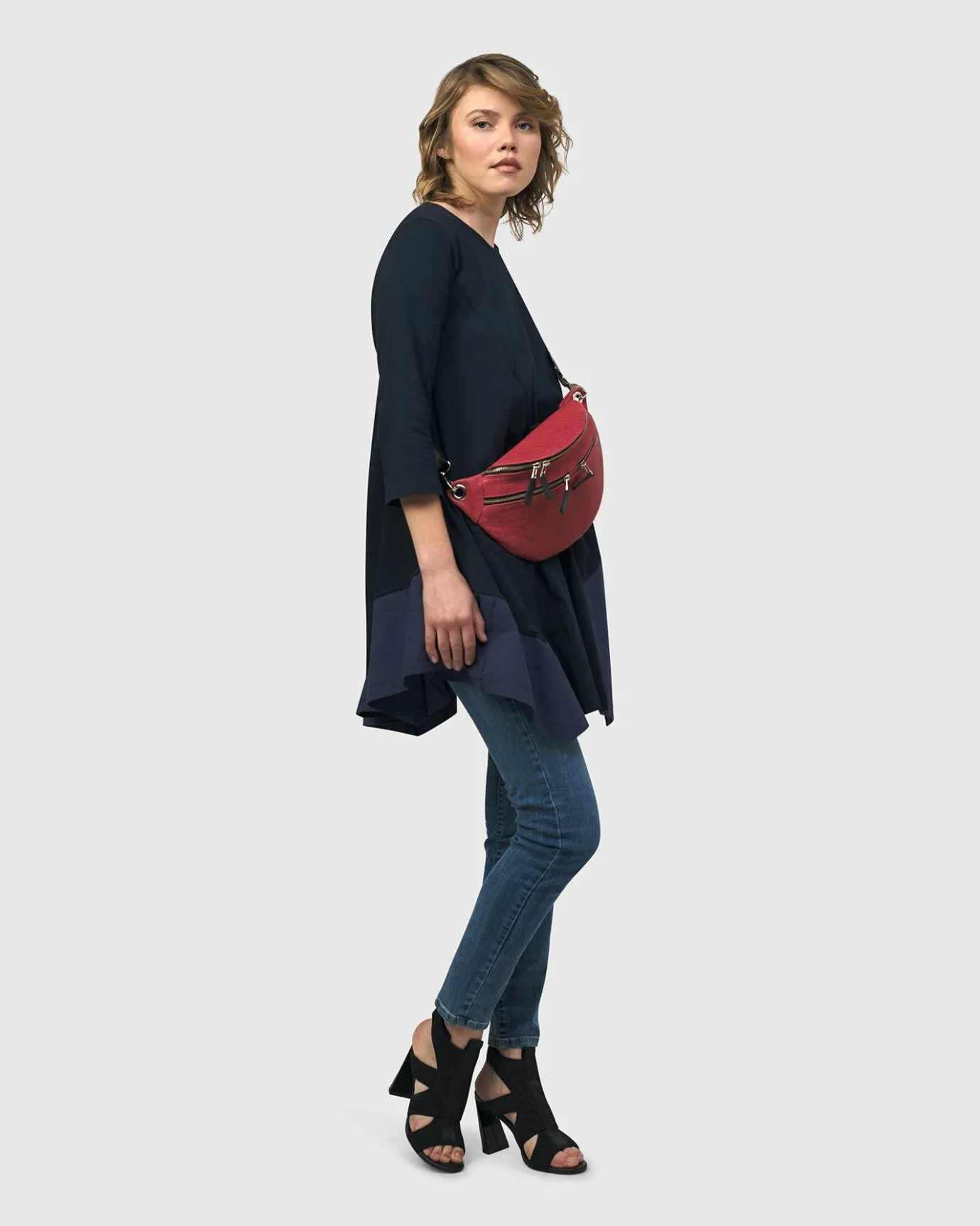 Women Alembika Accessories<Crossbody Sling Bag, Vermillion