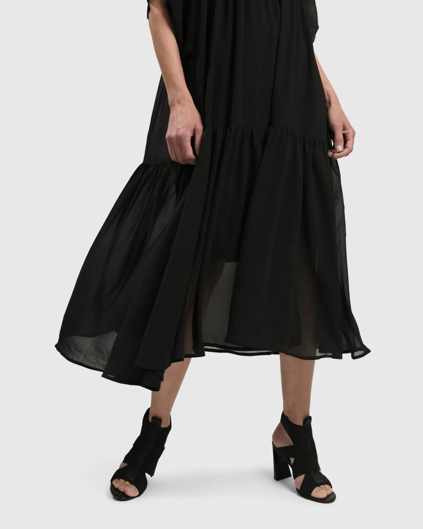 Women Alembika Plus<Cultured Club Maxi Dress, Lace