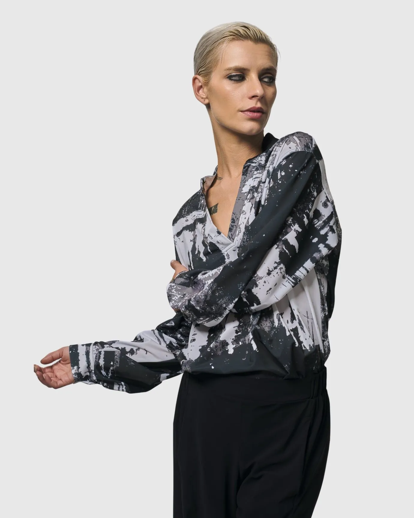 Women Alembika Plus<Digi V-Neck Pullover Top, Marble