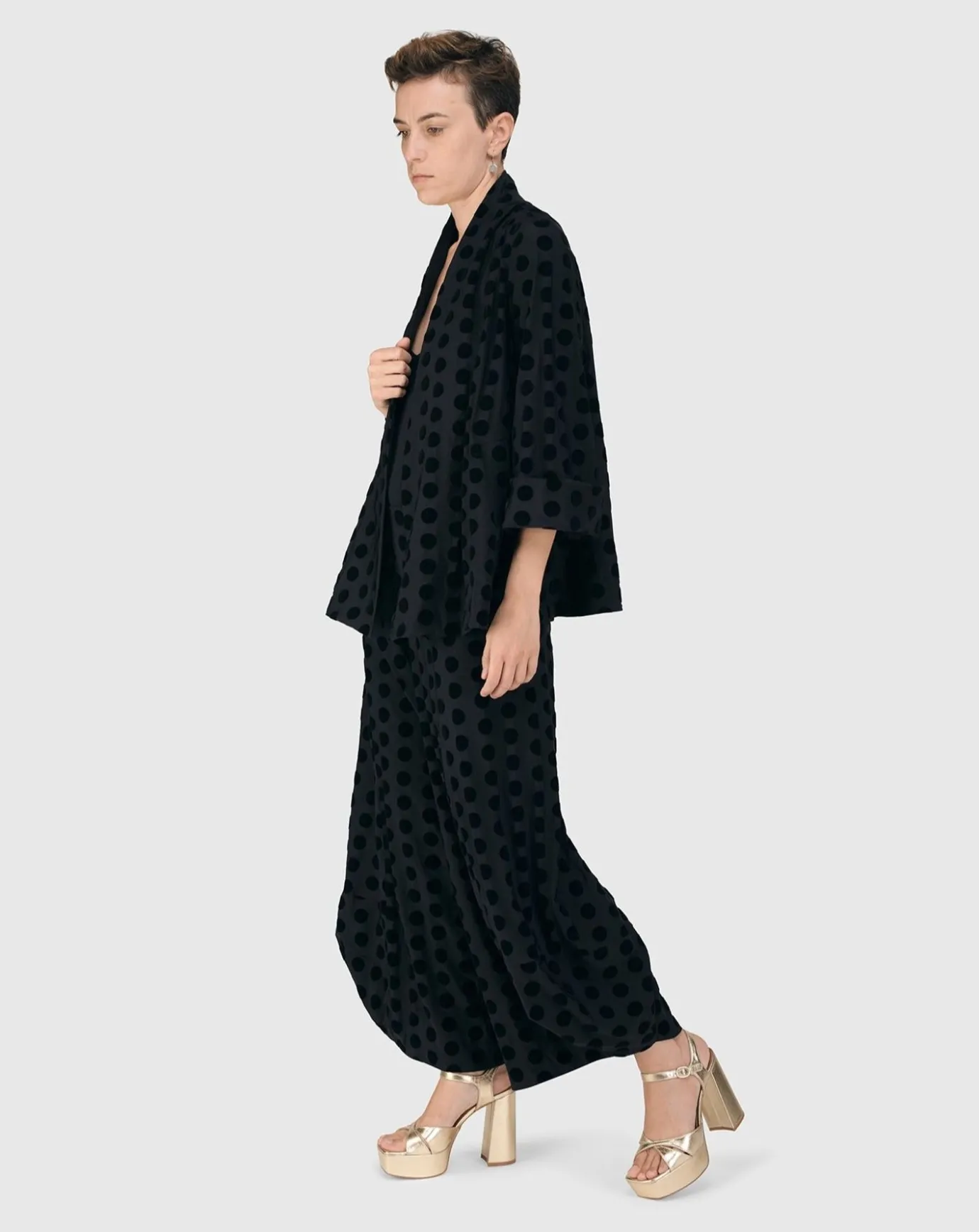 Women Alembika Plus<Dot Flocked Swing Jacket, Black