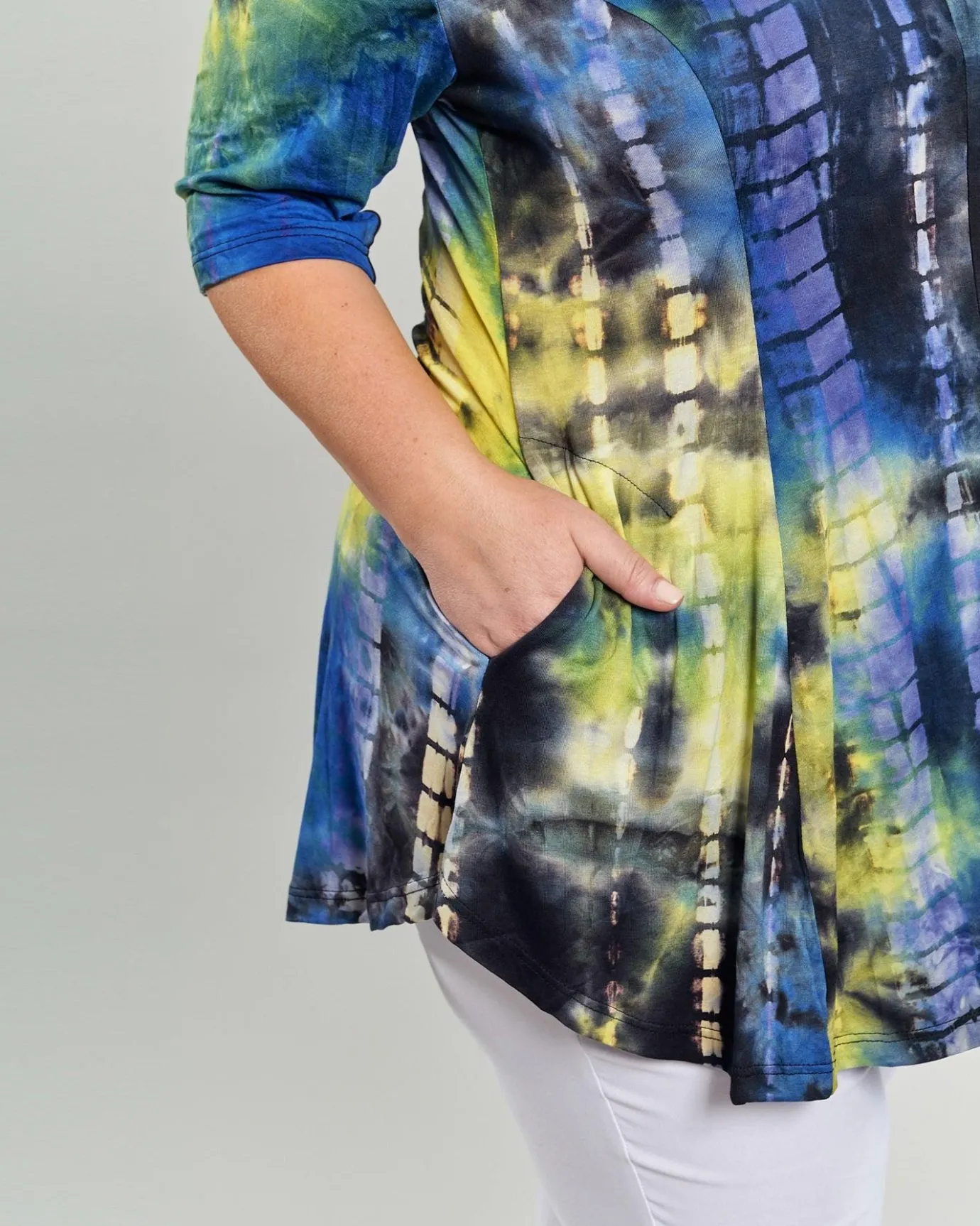 Women Alembika Tops & Tunics<Dreamy V-Neck Top, Tie Dye