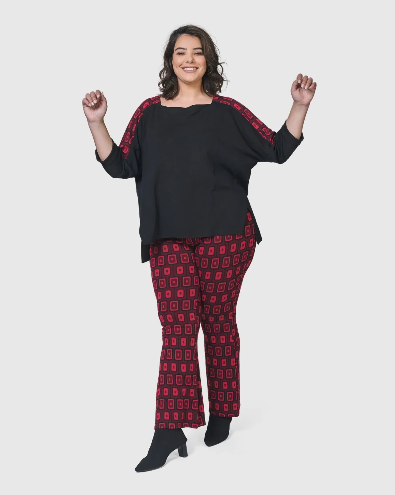 Women Alembika Plus<Dynamite Days Bell Bottom Pants, Red