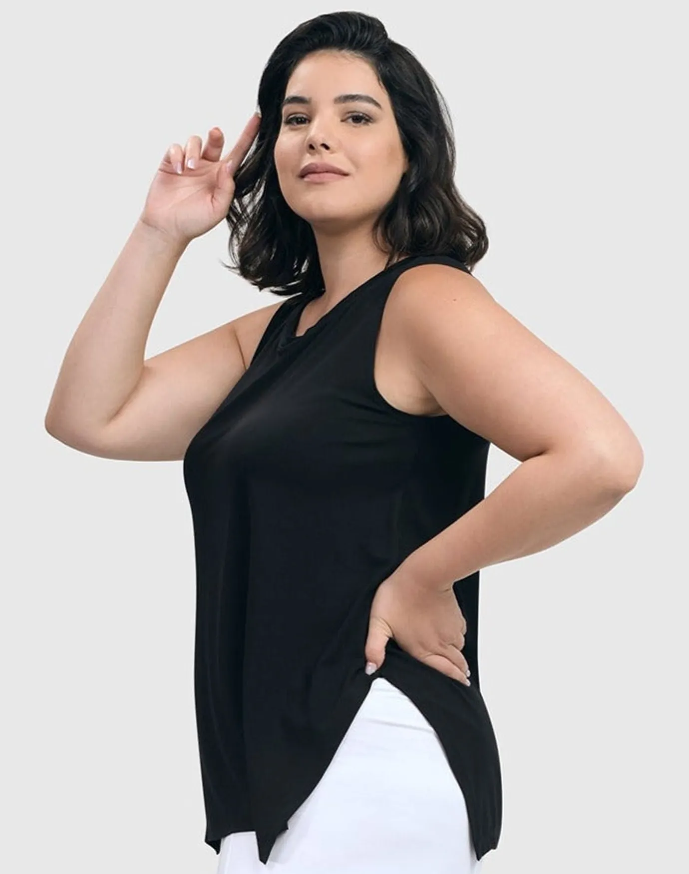 Women Alembika Tops & Tunics<Essential Cutaway Tank Top, Black