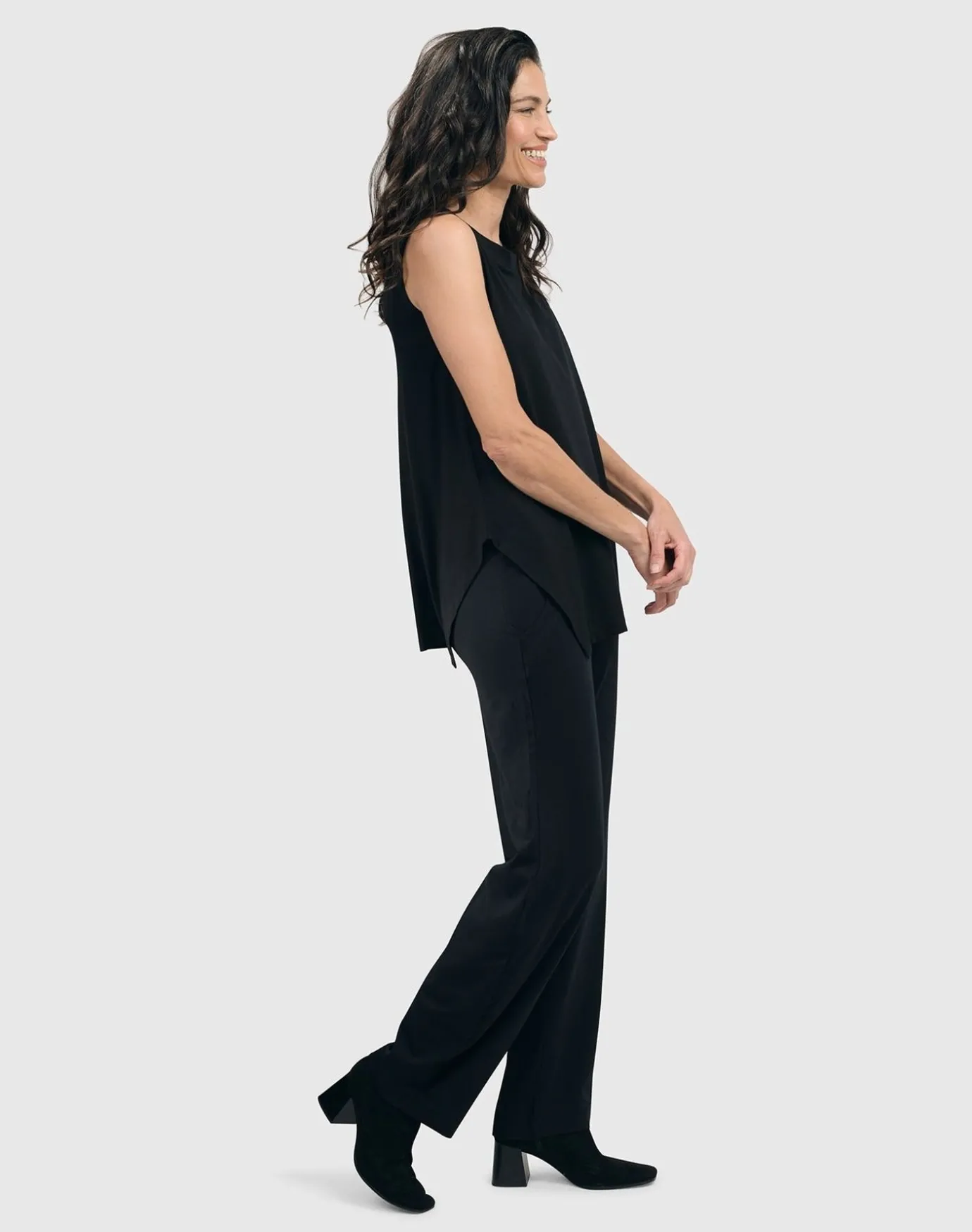 Women Alembika Tops & Tunics<Essential Cutaway Tank Top, Black