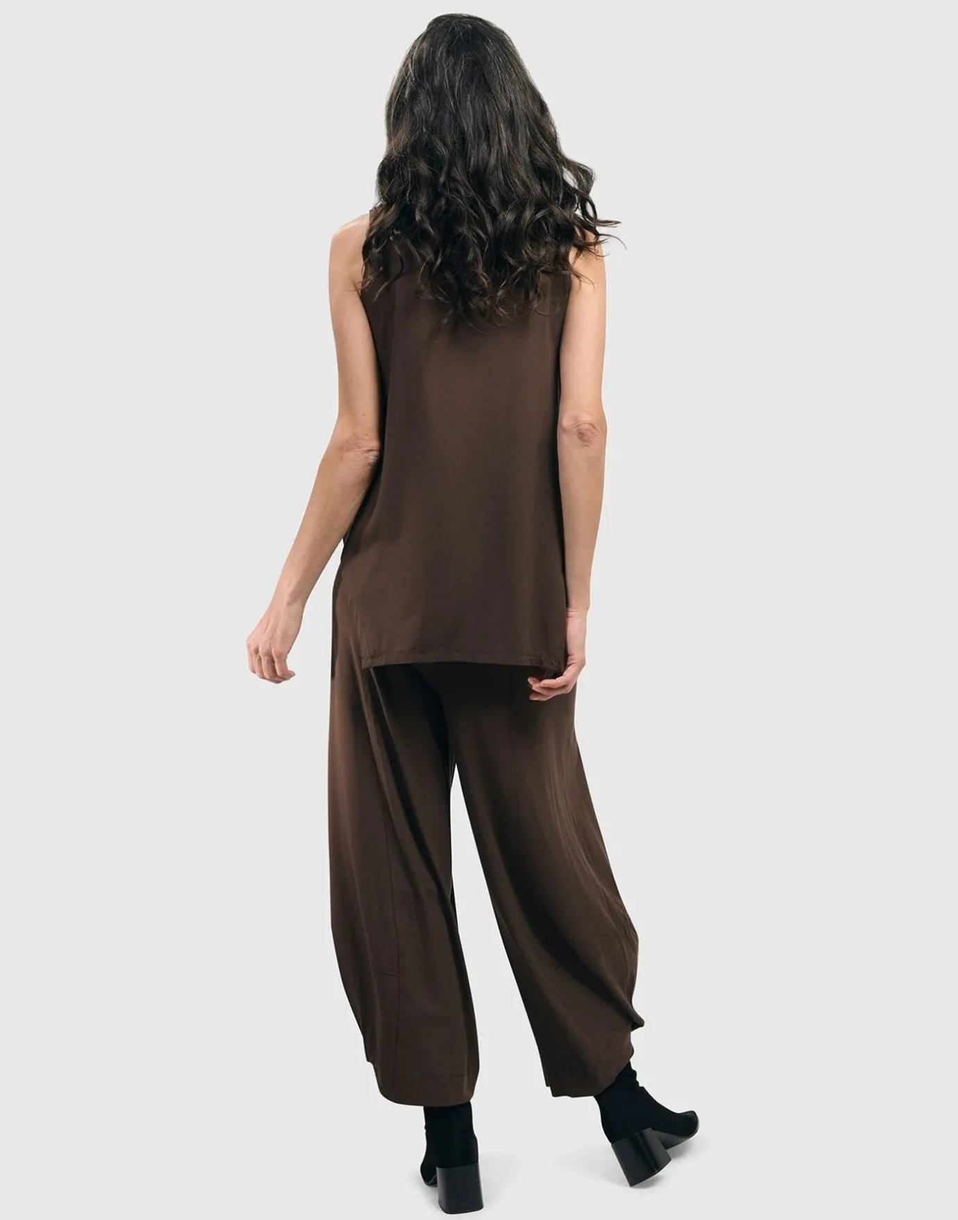 Women Alembika Tops & Tunics<Essential Cutaway Tank Top, Coffee