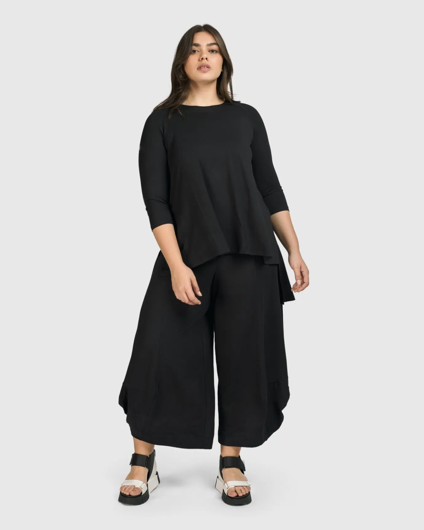 Women Alembika Tops & Tunics<Essential Hi-Lo Top, Black