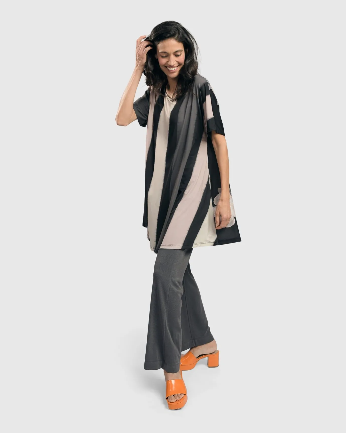 Women Alembika Pants & Skirts<Essential Straight Leg Pants, Charcoal