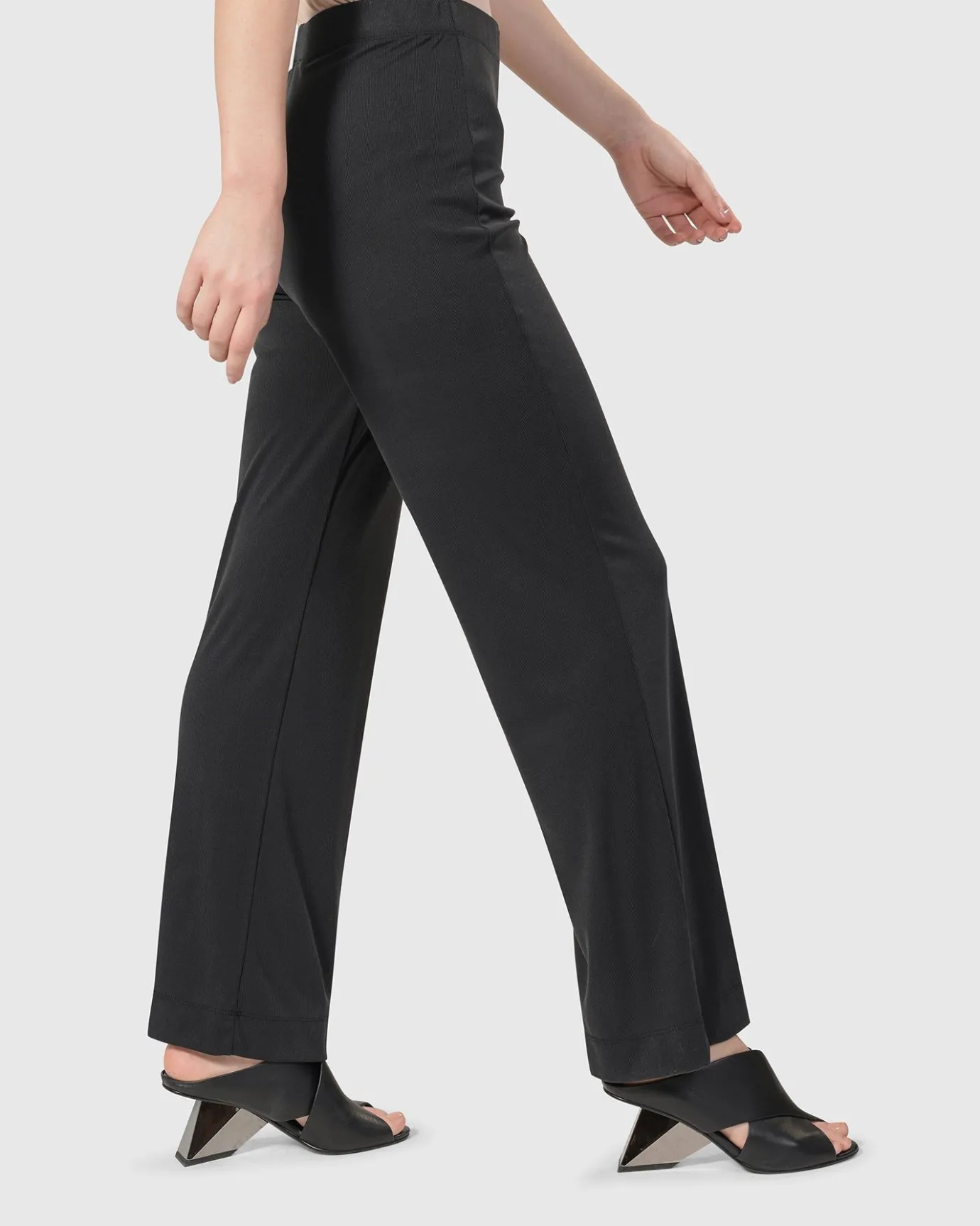 Women Alembika Pants & Skirts<Essential Straight Leg Pants, Charcoal