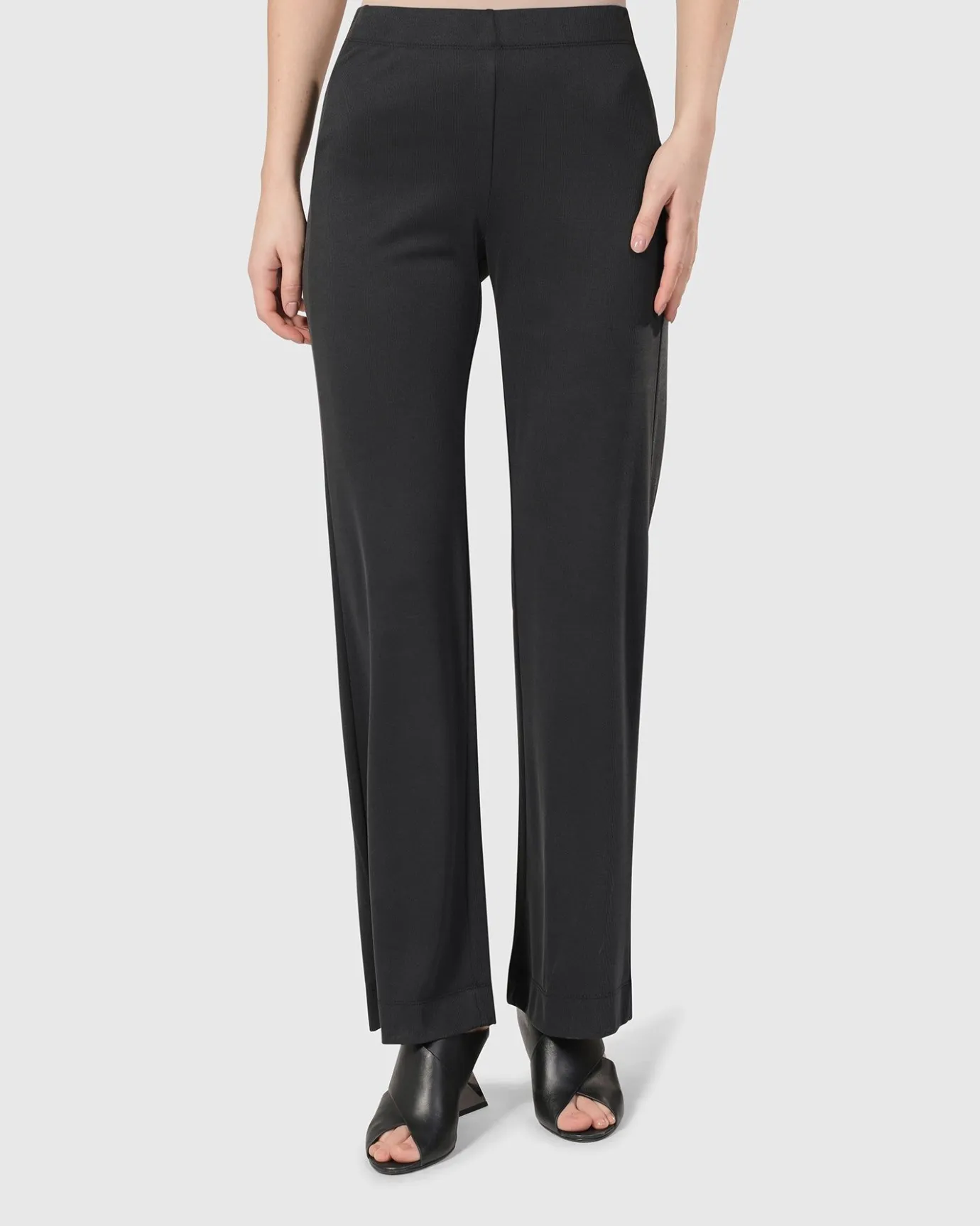 Women Alembika Pants & Skirts<Essential Straight Leg Pants, Charcoal