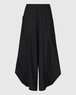 Women Alembika Pants & Skirts<Essential Tekbika Pocket Punto Pants, Black