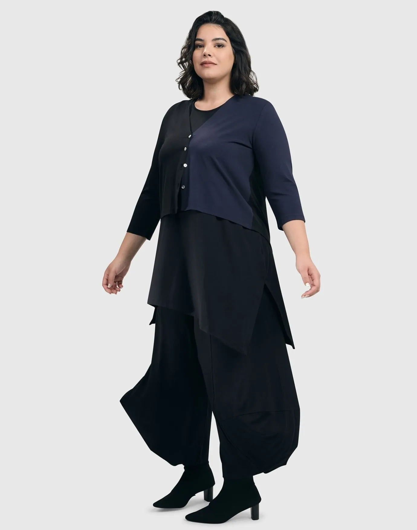 Women Alembika Plus<Essential 2-Tone Crop Cardigan, Navy