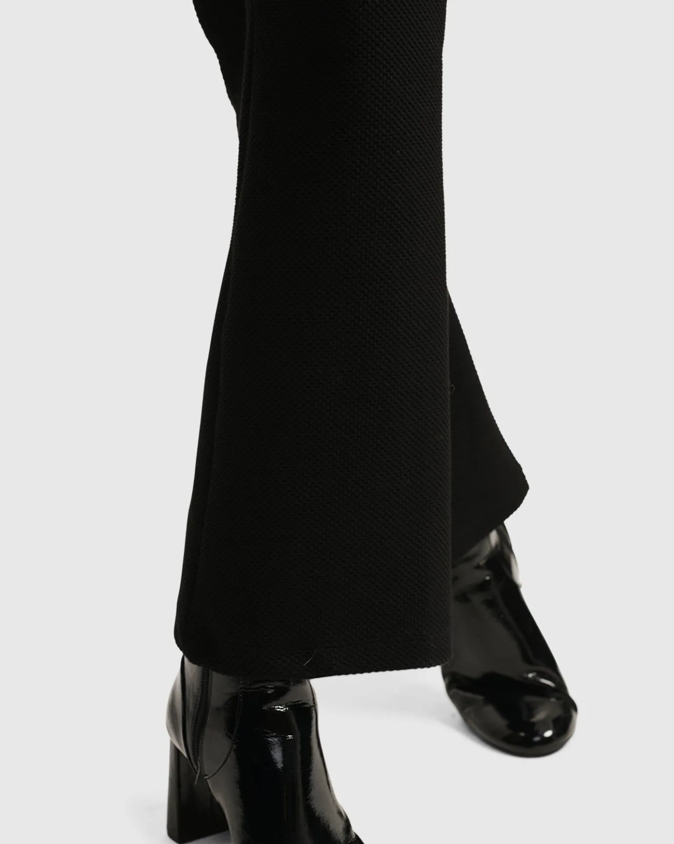 Women Alembika Pants & Skirts<Essential Toned Up Flare Pants, Black