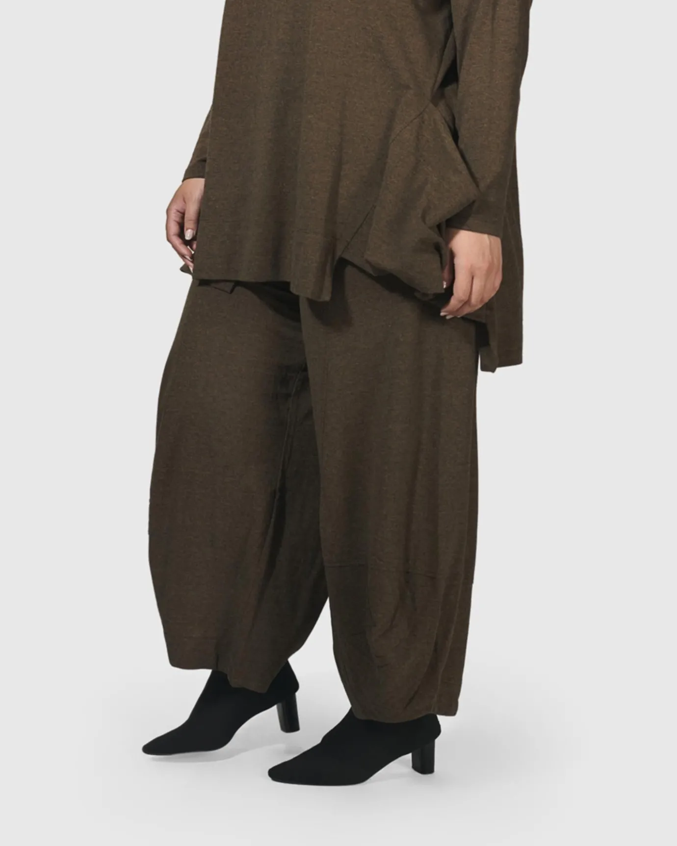 Women Alembika Pants & Skirts<Essential Toned Up Punto Pants, Brown
