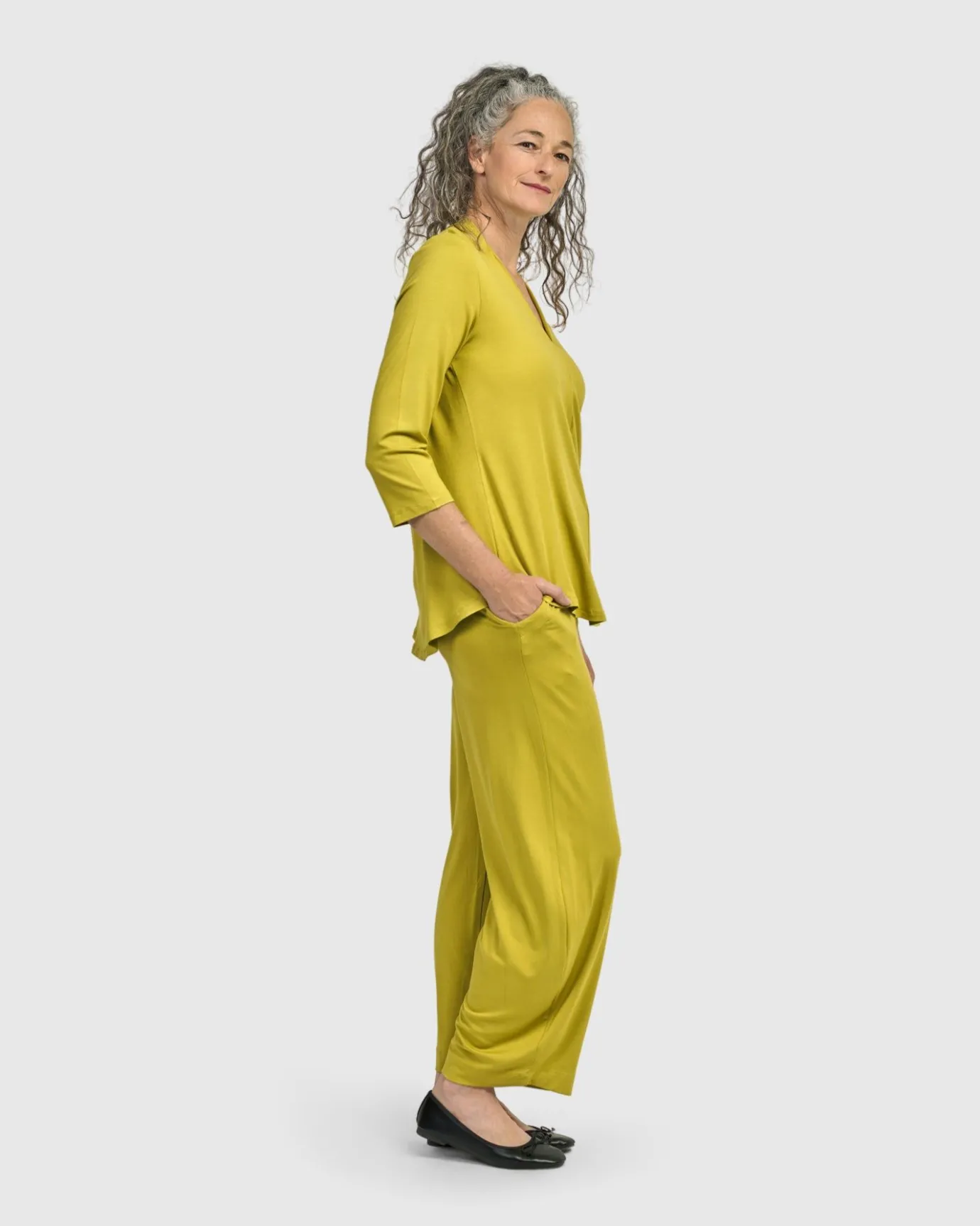 Women Alembika Tops & Tunics<Essential V-Neck Top, Lime