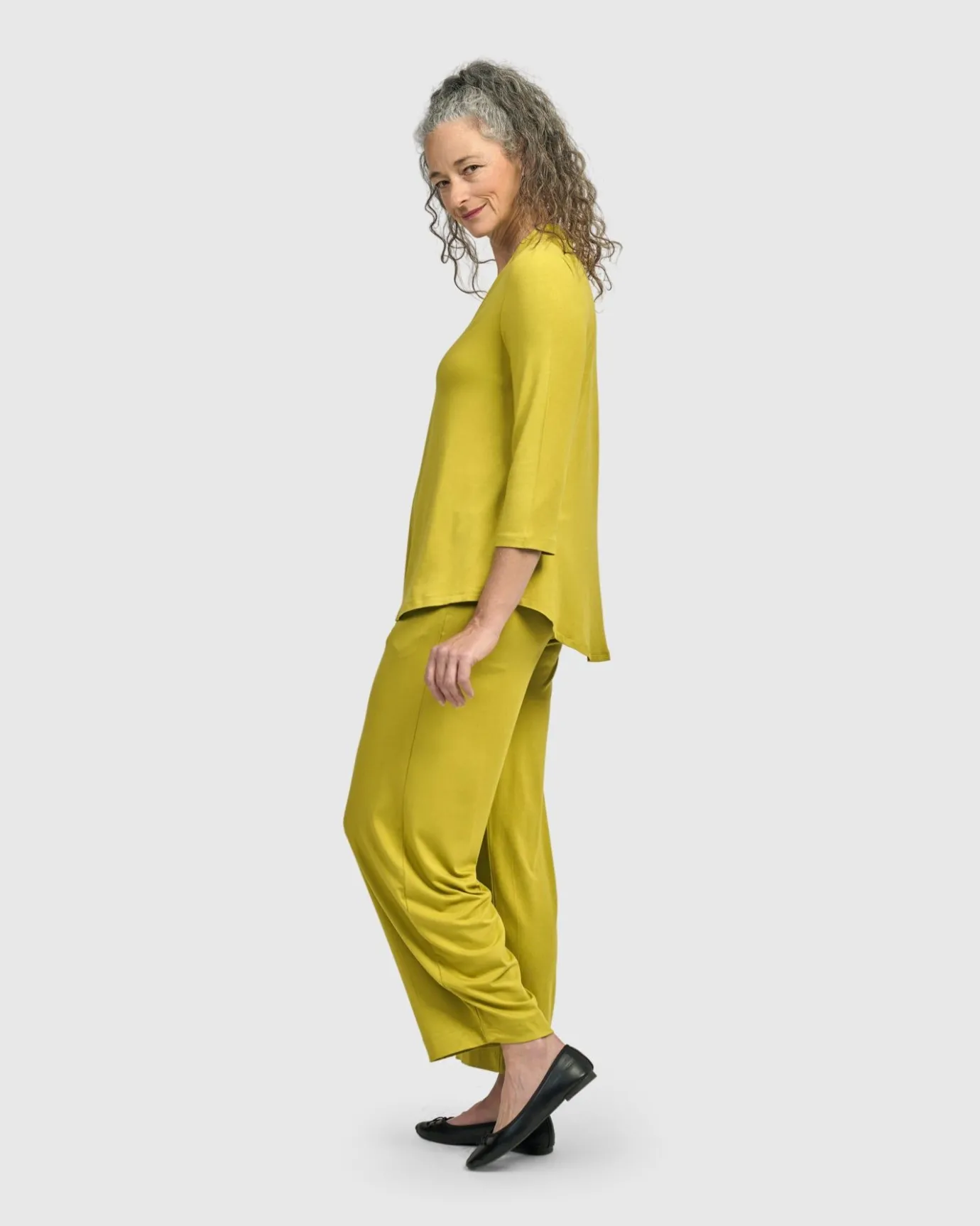 Women Alembika Tops & Tunics<Essential V-Neck Top, Lime