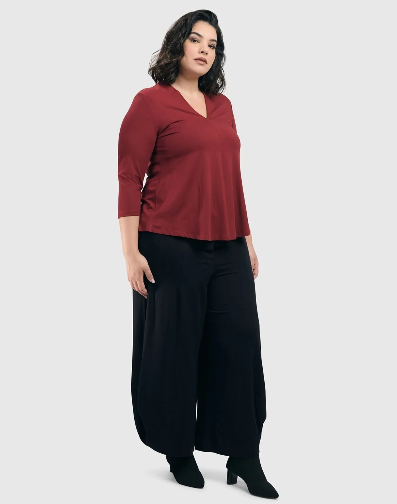 Women Alembika Tops & Tunics<Essential V-Neck Top, Plum