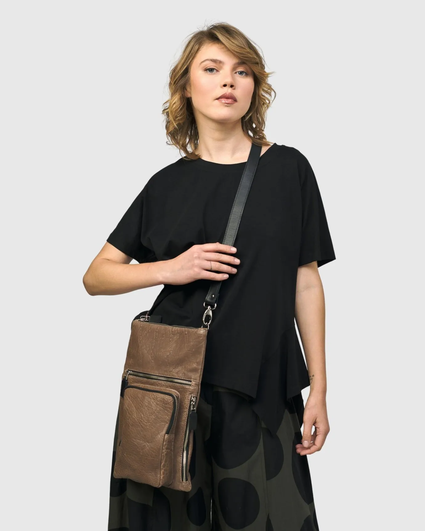 Women Alembika Bags & Pouches<Flat Stash Pouch Bag, Wood