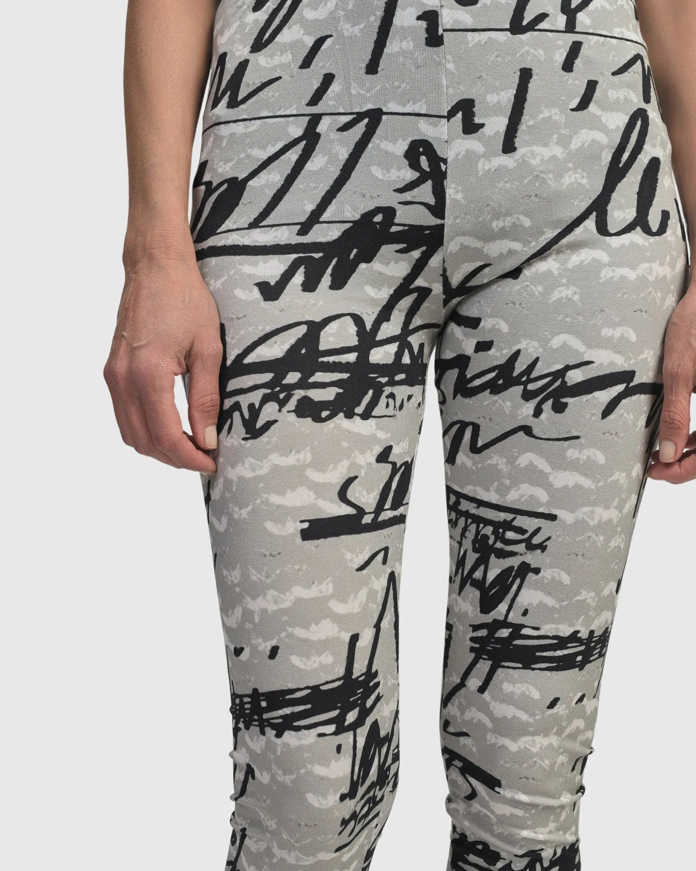 Women Alembika Plus<Flirty Leggings, Script
