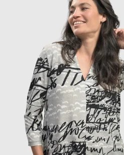 Women Alembika Plus<Flirty Signature V Neck Top, Script