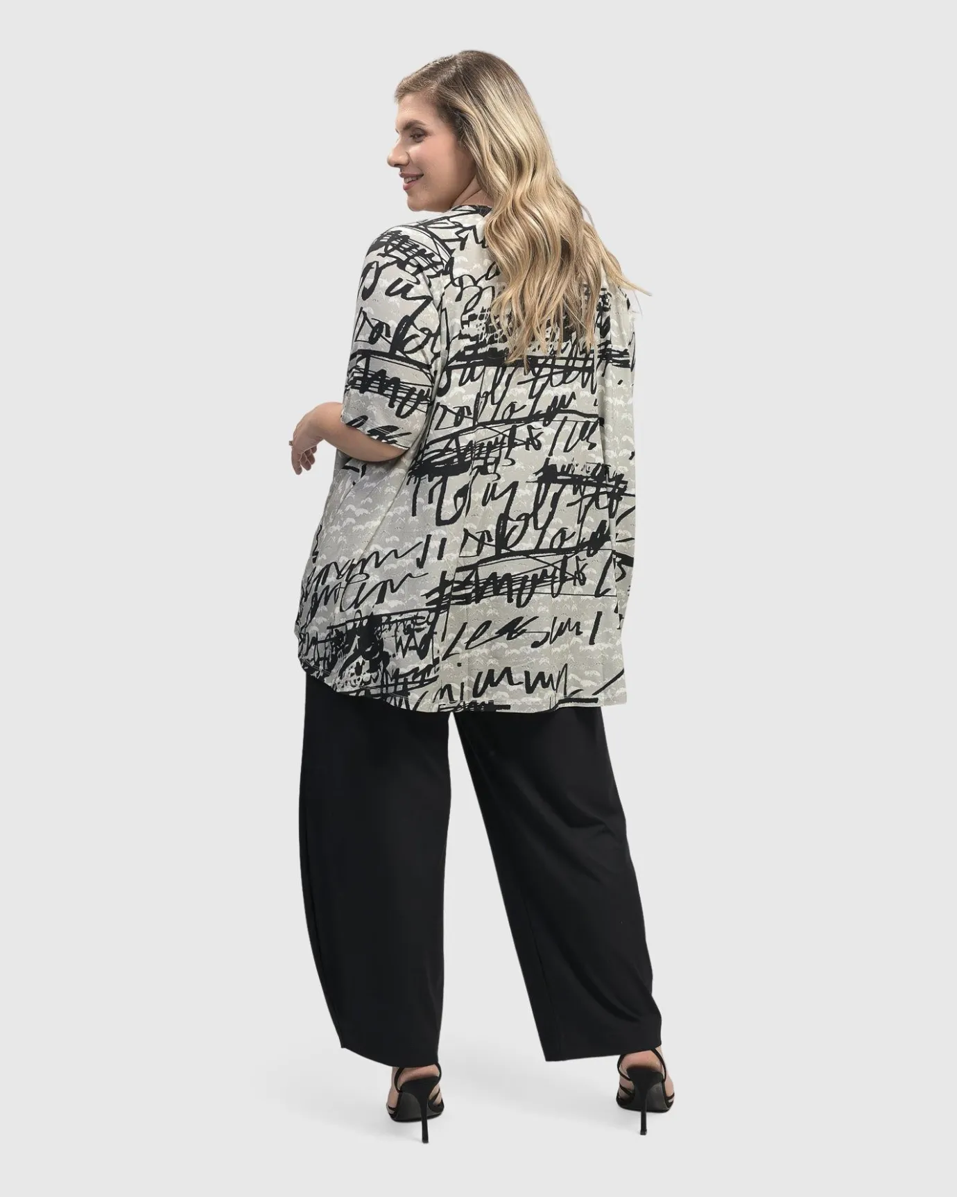Women Alembika Tops & Tunics<Flirty Swing T-Shirt, Script