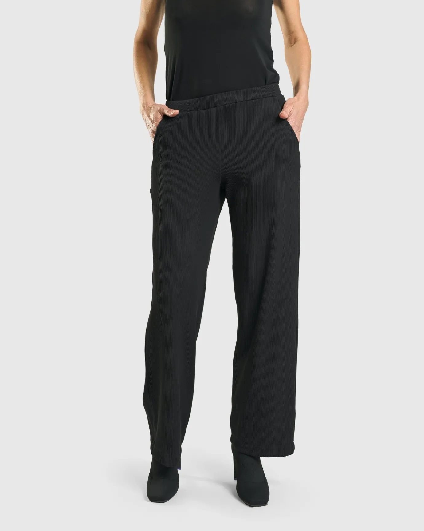 Women Alembika Pants & Skirts<Galleria Trousers, Black