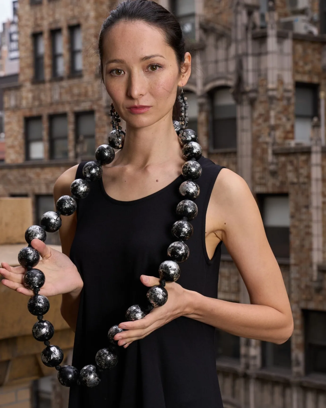 Women Alembika Accessories<Giant Bead Necklace, Silver