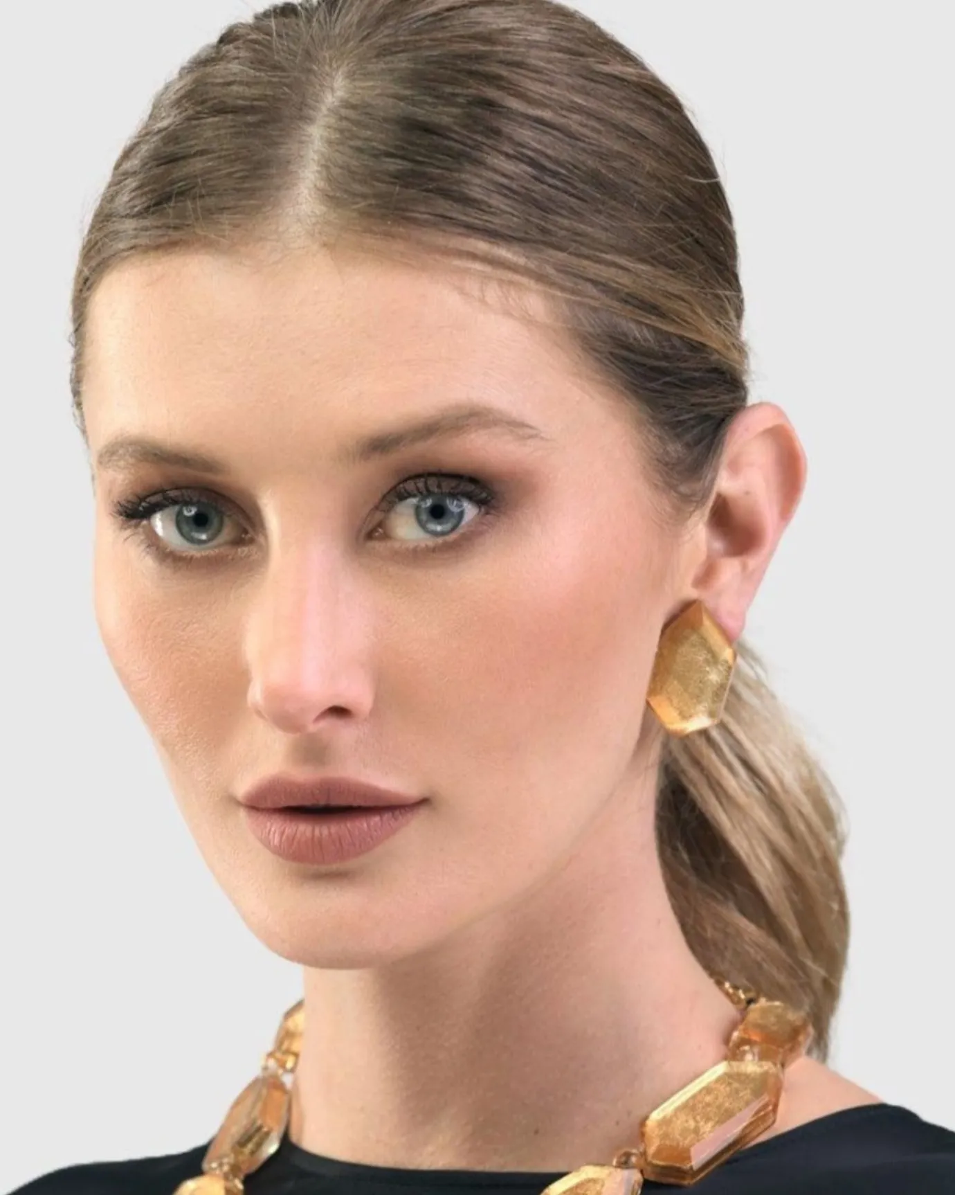 Women Alembika Accessories<Glory Faceted Clip Earrings, Gold