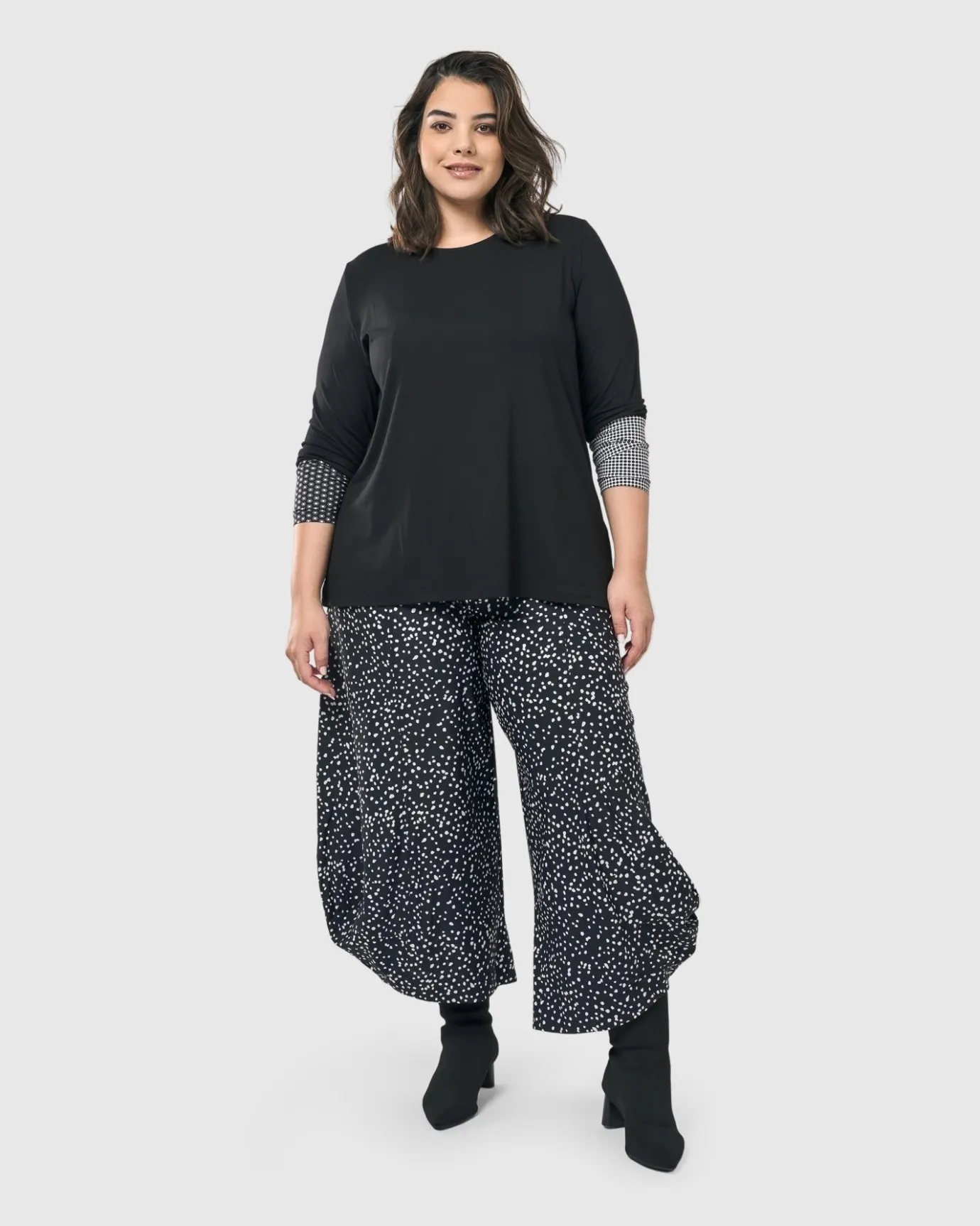 Women Alembika Plus<Go-To Long Sleeve Top, Mono