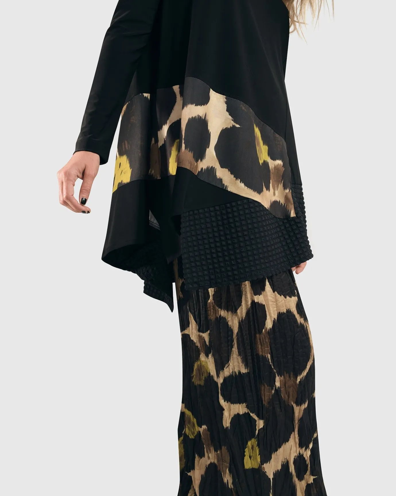 Women Alembika Tops & Tunics<Hazel Mix Media Swing Top, Multi