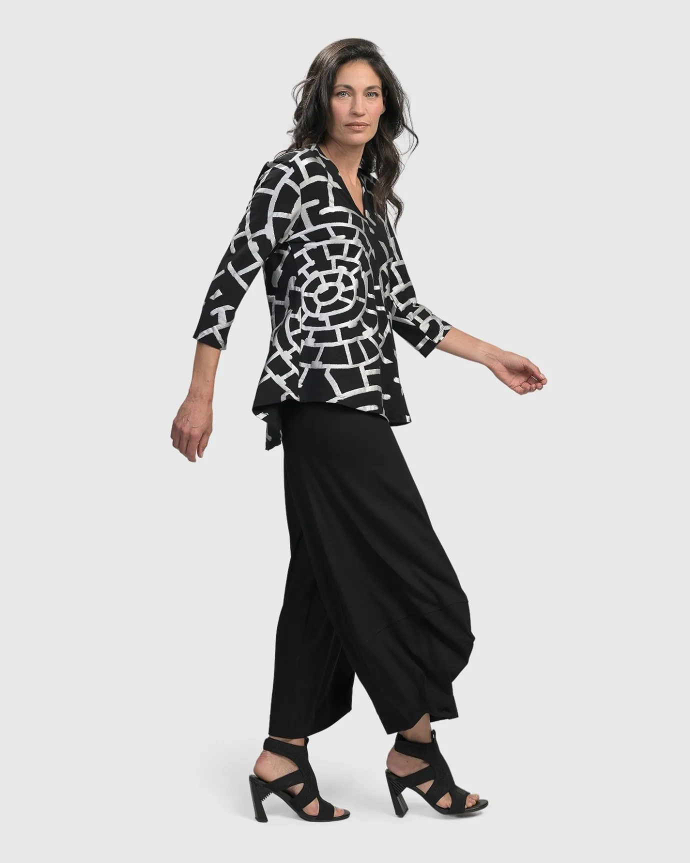 Women Alembika Plus<Hypnotic Signature V Neck Top, Silver