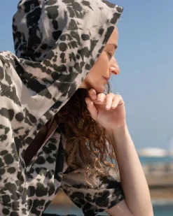 Women Alembika Tops & Tunics<Inhale Hooded Hi-Lo Top, Stone Tie-Dye