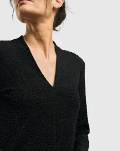 Women Alembika Tops & Tunics<Jacquard V-Neck Tunic Top, Black