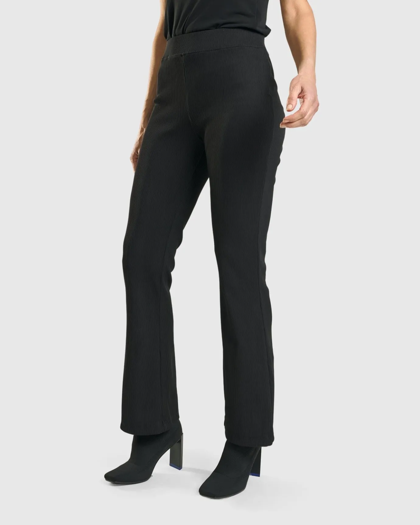 Women Alembika Plus<Kick Flare Curator Pants, Black