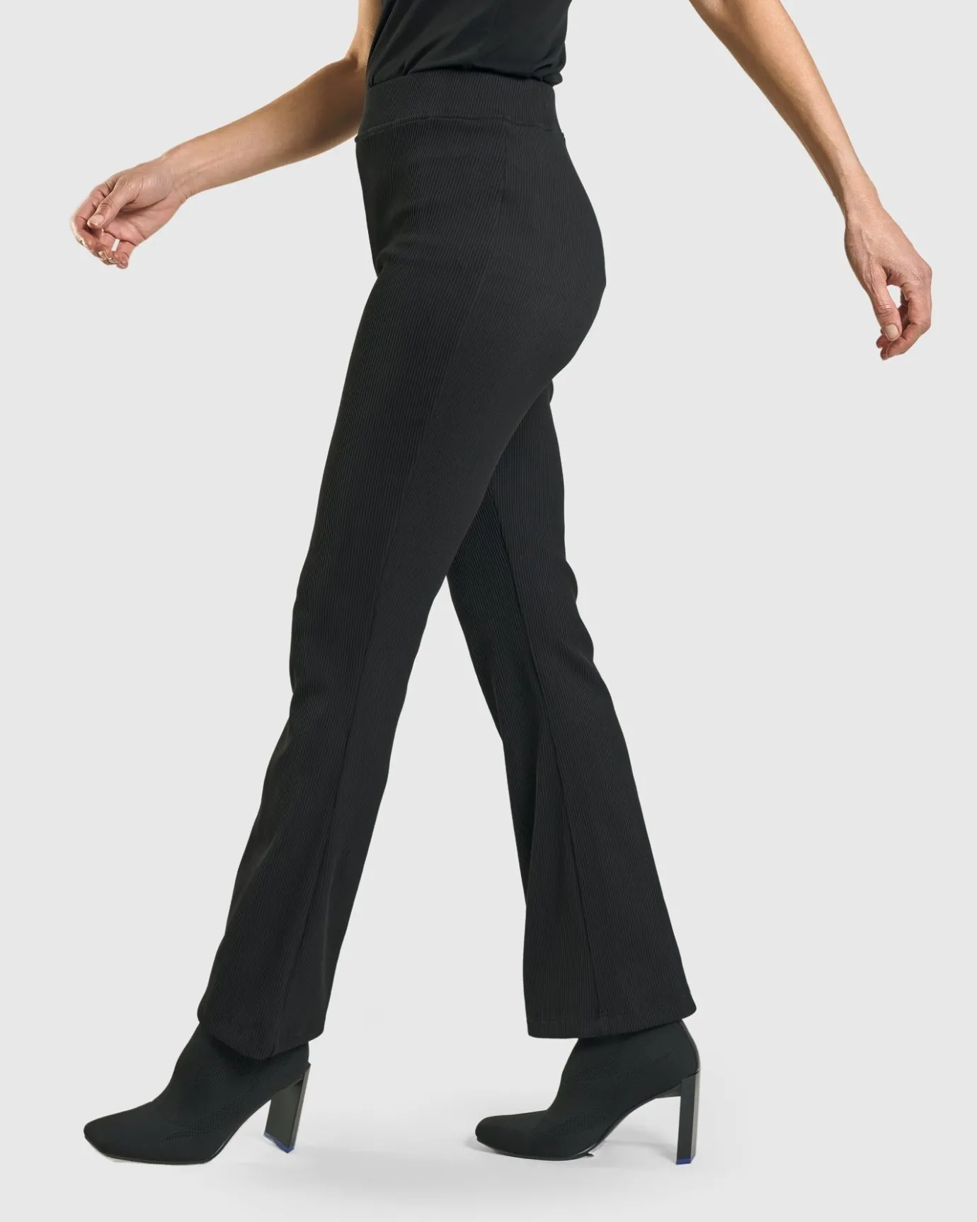 Women Alembika Plus<Kick Flare Curator Pants, Black