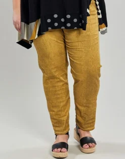 Women Alembika Pants & Skirts<Leo Iconic Stretch Jeans, Honey 1X-3X