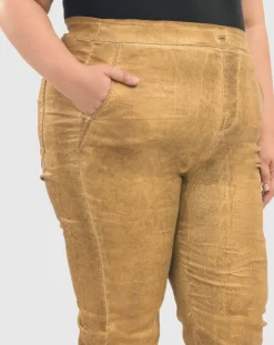 Women Alembika Pants & Skirts<Leo Iconic Stretch Jeans, Honey 1X-3X
