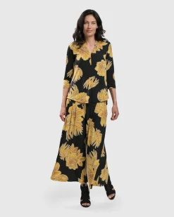 Women Alembika Tops & Tunics<Linda Signature Vneck, Gold