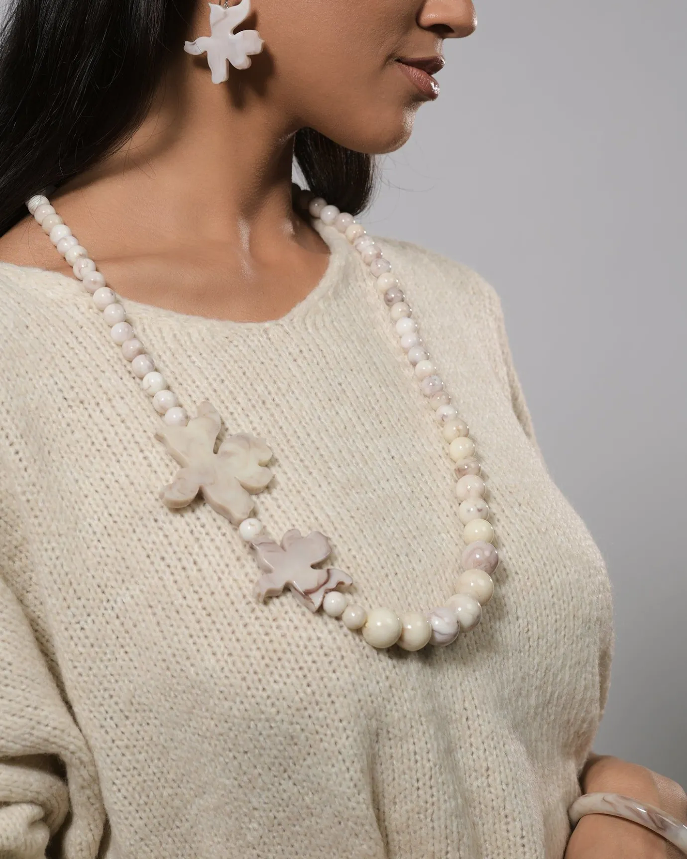 Women Alembika Accessories<Lotus Hook & Bead Earrings, Oat
