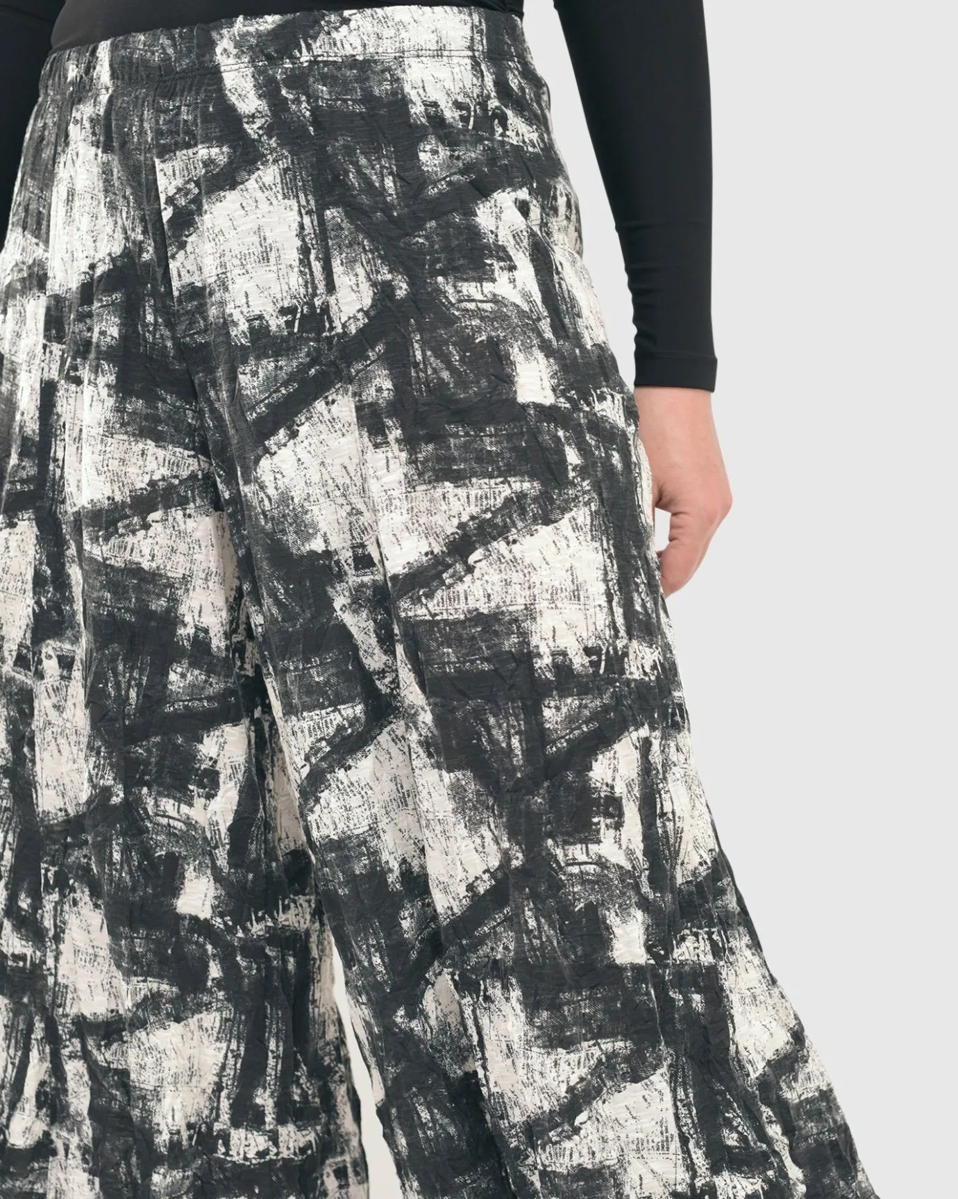 Women Alembika Pants & Skirts<Marble Crinkle Punto Pants, Black