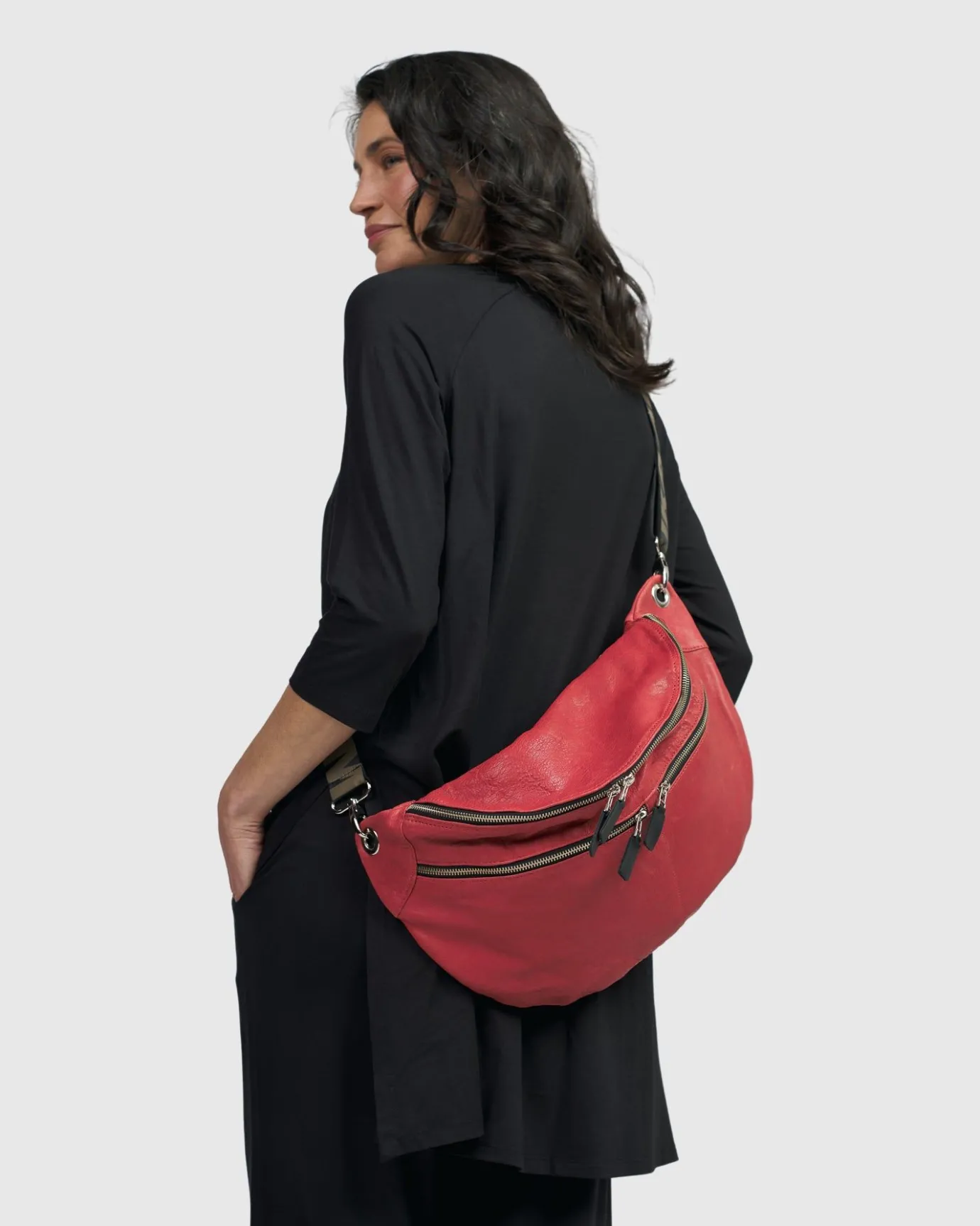 Women Alembika Bags & Pouches<On-The-Go Large Sling Bag, Vermillion
