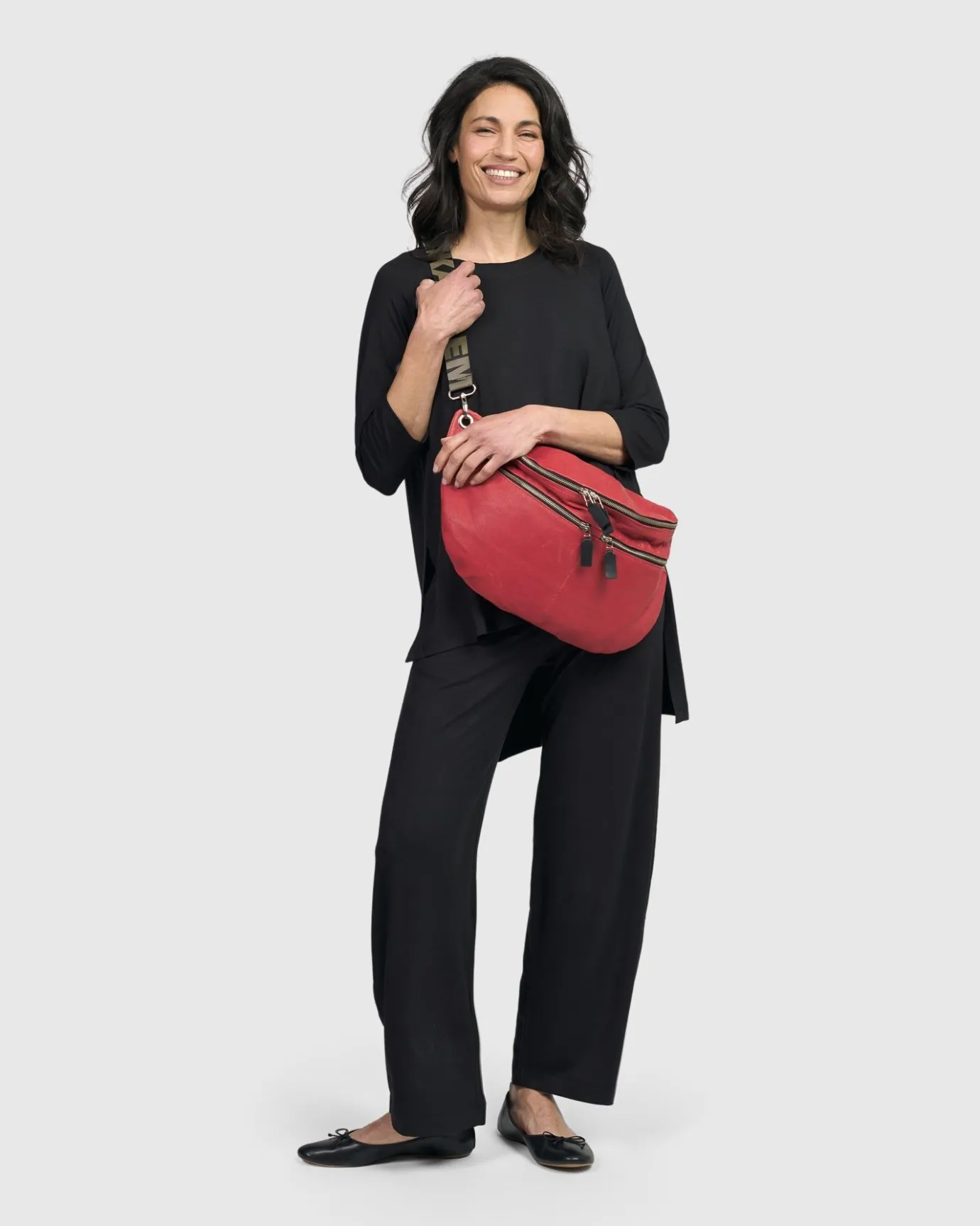 Women Alembika Bags & Pouches<On-The-Go Large Sling Bag, Vermillion