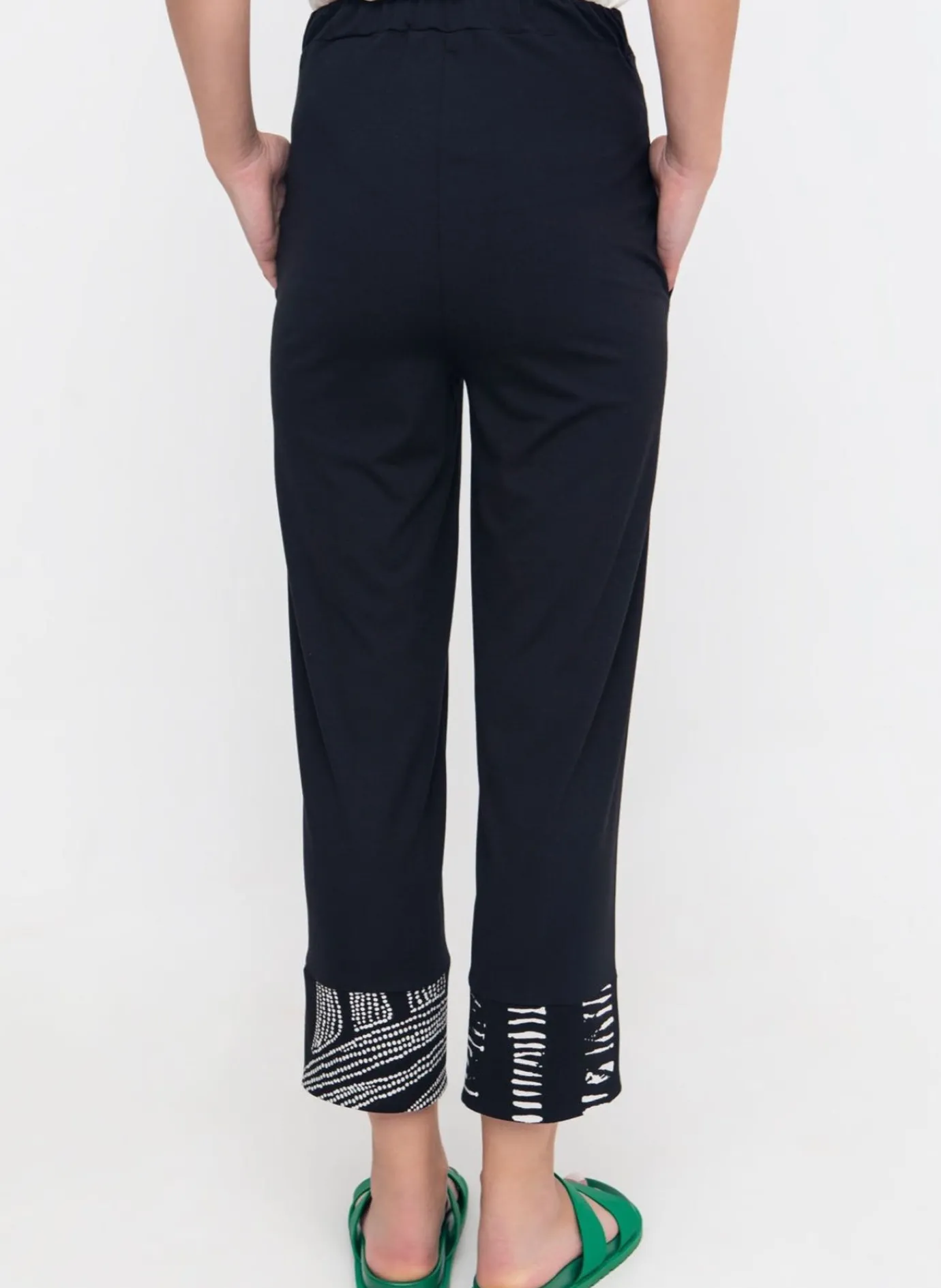 Women Alembika Pants & Skirts<Ozai N Ku Bliss Slim Pants, Black